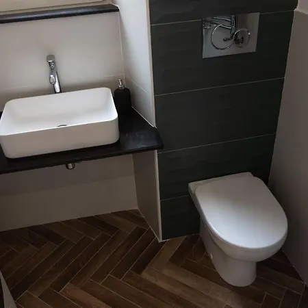 Casa Matteo53, Termini *