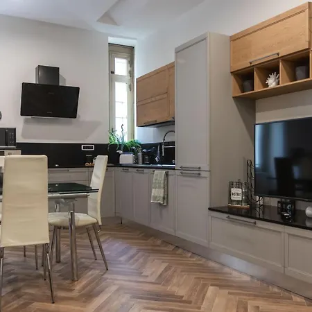 Apartamento Casa Matteo53, Termini *