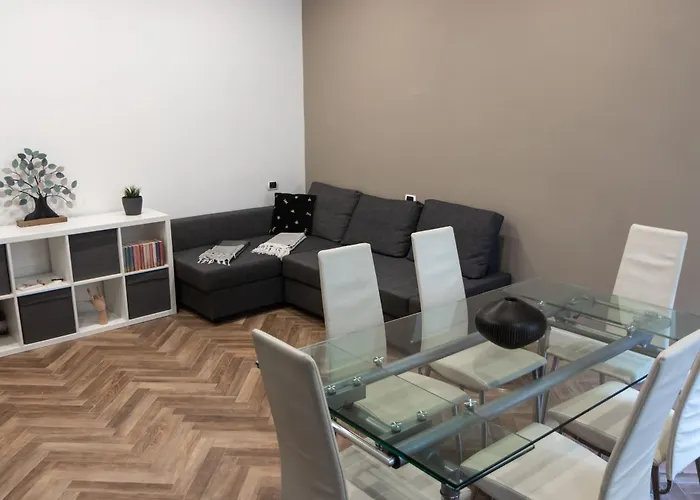 Casa Matteo53, Termini